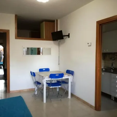 Appartement One Bedroom At Marina Di 50 M Away From The Beach With Furnished Terrace And Wifi *