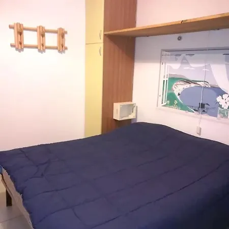 One Bedroom At Marina Di 50 M Away From The Beach With Furnished Terrace And Wifi Appartement