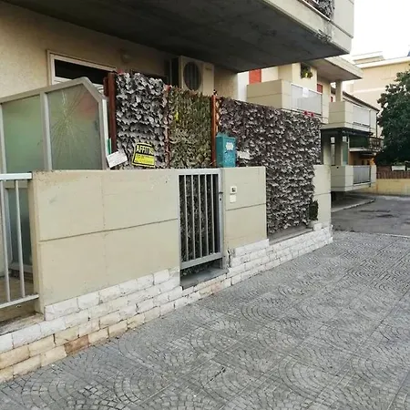 Lägenhet One Bedroom At Marina Di 50 M Away From The Beach With Furnished Terrace And Wifi *