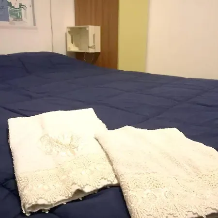 One Bedroom At Marina Di 50 M Away From The Beach With Furnished Terrace And Wifi Lägenhet *